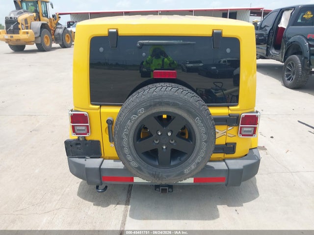 45451751 :رقم المزاد ، 1C4BJWEG6FL627985 vin ، 2015 Jeep Wrangler Unlimited Wrangler X مزاد بيع