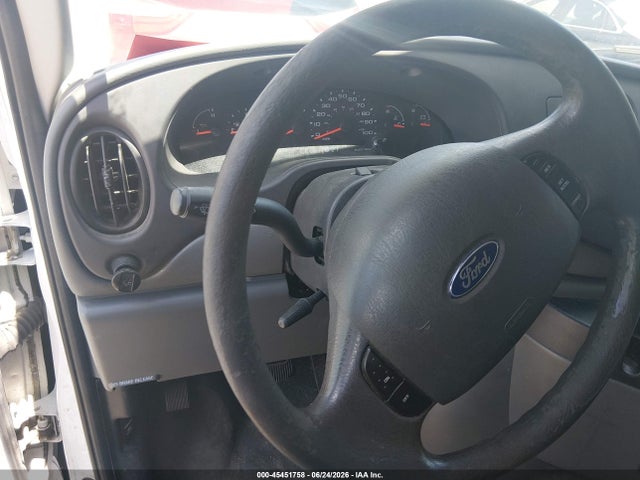 Продажа на аукционе авто 2006 Ford E-350 Super Duty Chateau/xl/xlt, vin: 1FBNE31L46HA24415, номер лота: 45451758