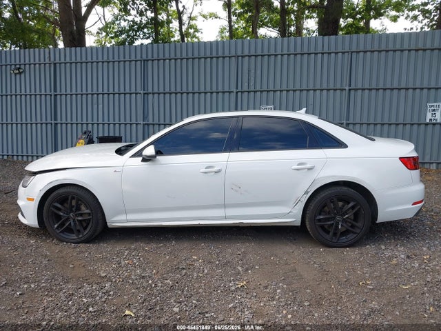 45451849 :رقم المزاد ، WAUDNAF40HN054591 vin ، 2017 Audi A4 Season Of Audi Premium مزاد بيع