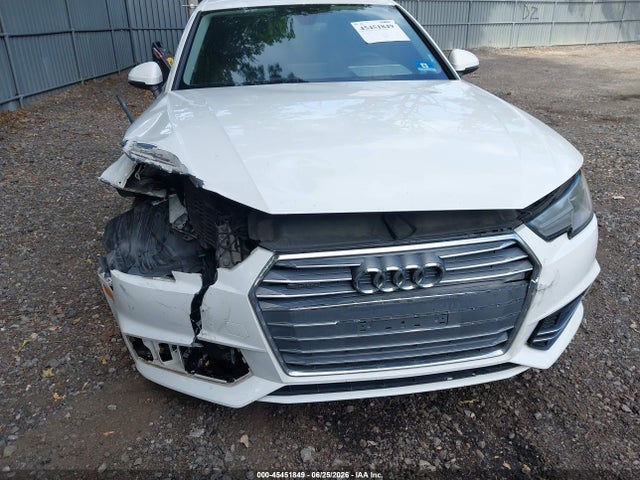 45451849 :رقم المزاد ، WAUDNAF40HN054591 vin ، 2017 Audi A4 Season Of Audi Premium مزاد بيع