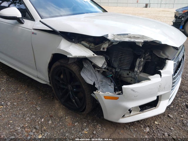 45451849 :رقم المزاد ، WAUDNAF40HN054591 vin ، 2017 Audi A4 Season Of Audi Premium مزاد بيع