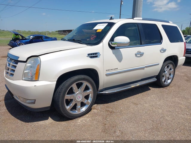 2011 Cadillac Escalade Luxury მანქანა იყიდება აუქციონზე, vin: 1GYS4BEF2BR377007, აუქციონის ნომერი: 45451887