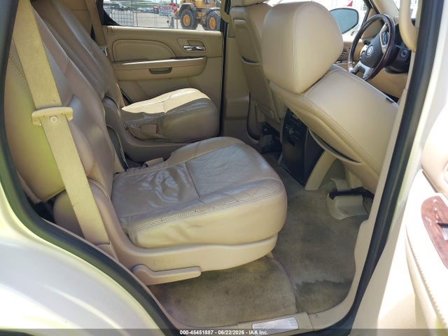 2011 Cadillac Escalade Luxury მანქანა იყიდება აუქციონზე, vin: 1GYS4BEF2BR377007, აუქციონის ნომერი: 45451887