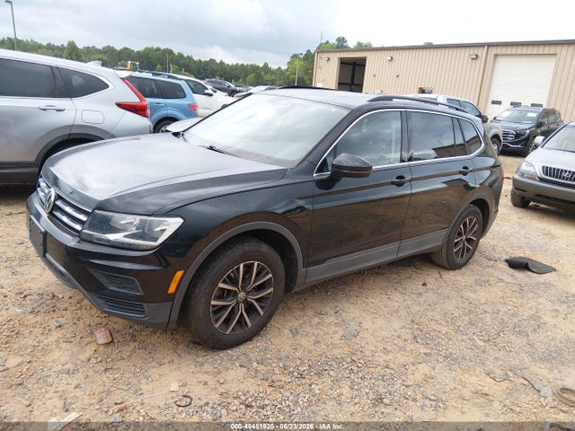 Auction sale of the 2019 Volkswagen Tiguan 2.0t Se/2.0t Sel/2.0t Sel R-line/2.0t Sel R-line Black, vin: 3VV2B7AX4KM136673, lot number: 45451920