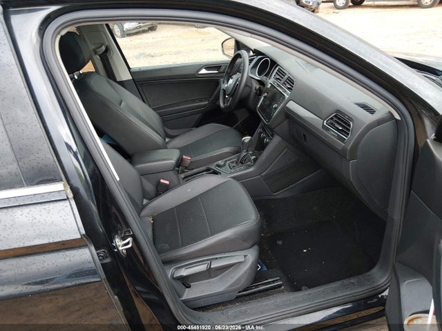 Auction sale of the 2019 Volkswagen Tiguan 2.0t Se/2.0t Sel/2.0t Sel R-line/2.0t Sel R-line Black, vin: 3VV2B7AX4KM136673, lot number: 45451920