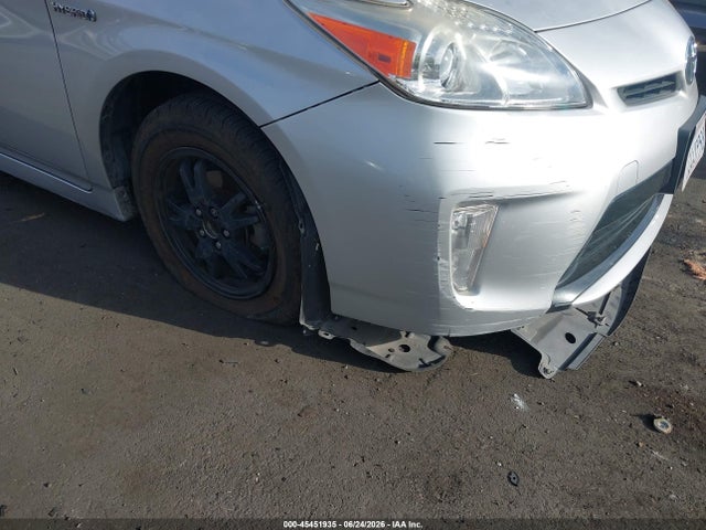 Toyota Prius Three 2014 JTDKN3DU7E0393981 Image 19