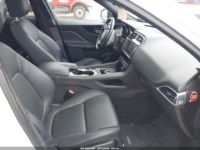 Продажа на аукционе авто 2017 Jaguar F-pace 35t Premium, vin: SADCJ2BV4HA494971, номер лота: 45451968