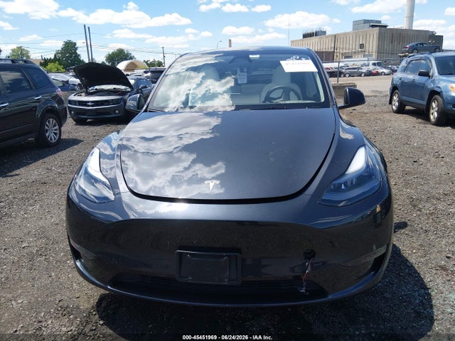 45451969 :رقم المزاد ، 7SAYGDEE5RF170365 vin ، 2024 Tesla Model Y Long Range Dual Motor All-wheel Drive مزاد بيع