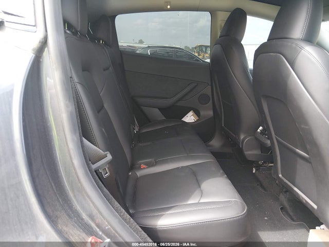 Продаж на аукціоні авто 2023 Tesla Model Y Awd/long Range Dual Motor All-wheel Drive, vin: 7SAYGDEEXPF833930, номер лоту: 45452016