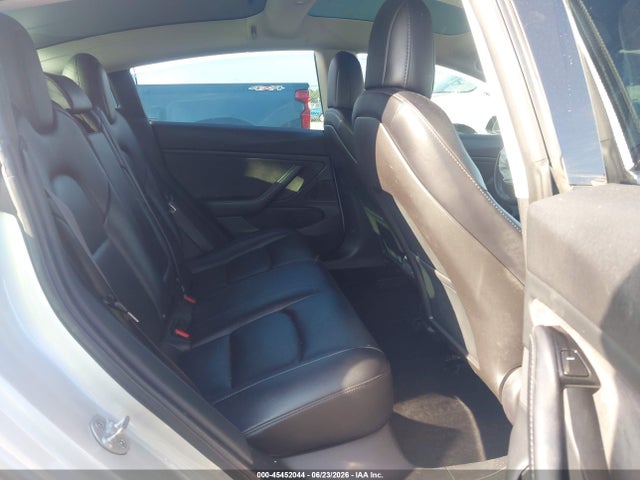 Tesla Model 3 Long Range/performance 2018 5YJ3E1EB9JF116993 Image 8