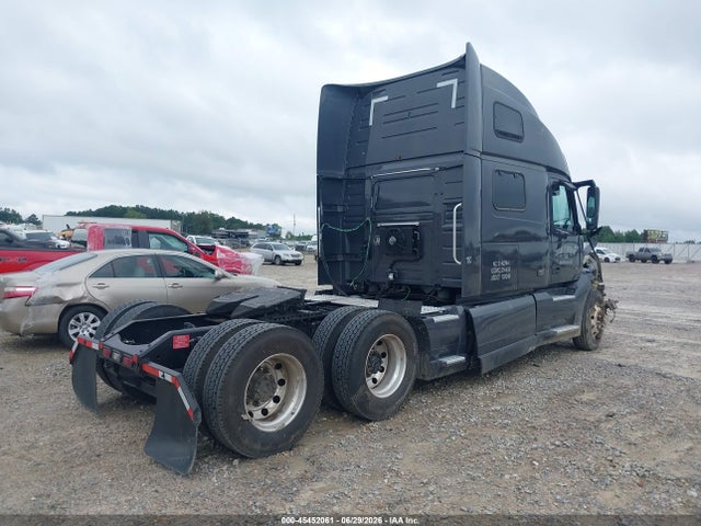 2022 Volvo Vnl მანქანა იყიდება აუქციონზე, vin: 4V4NC9EH3NN283458, აუქციონის ნომერი: 45452061