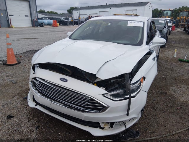 45452153 :رقم المزاد ، 3FA6P0RU9JR101718 vin ، 2018 Ford Fusion Hybrid Platinum/titanium مزاد بيع