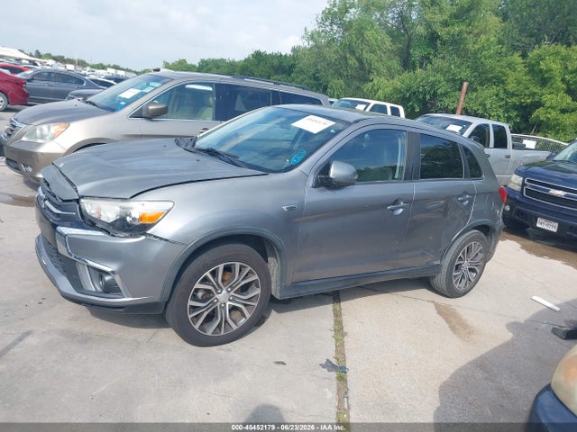 45452179 :رقم المزاد ، JA4AP3AW6JU000500 vin ، 2018 Mitsubishi Outlander Sport 2.4 Se مزاد بيع