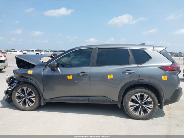 45452204 :رقم المزاد ، 5N1BT3BA0PC818923 vin ، 2023 Nissan Rogue Sv Fwd مزاد بيع