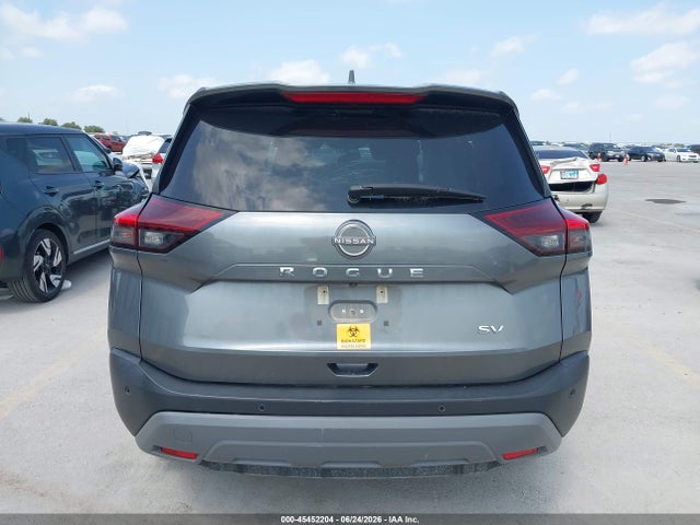 45452204 :رقم المزاد ، 5N1BT3BA0PC818923 vin ، 2023 Nissan Rogue Sv Fwd مزاد بيع