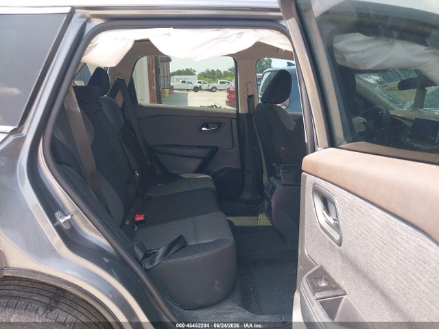 45452204 :رقم المزاد ، 5N1BT3BA0PC818923 vin ، 2023 Nissan Rogue Sv Fwd مزاد بيع