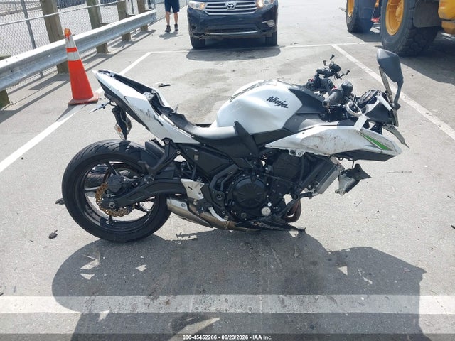 Kawasaki Ex650 J 2017 JKAEXEJ13HDA00484 Image 12