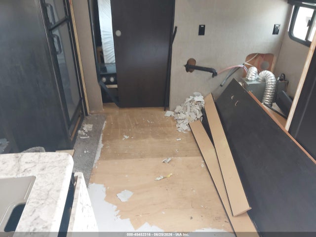 Grand Design Other 2020 573TE2724L1210559 Image 6