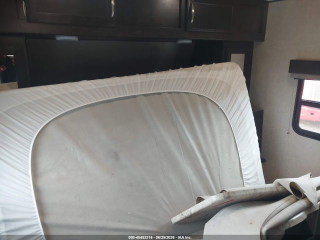 Grand Design Other 2020 573TE2724L1210559 Image 8