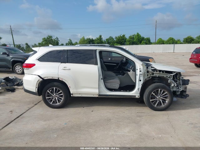 Toyota Highlander Xle 2019 5TDKZRFH6KS556734 Image 13