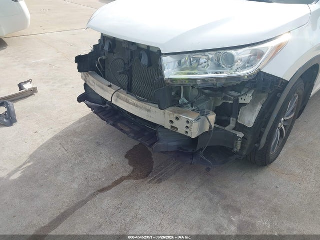 Toyota Highlander Xle 2019 5TDKZRFH6KS556734 Image 6