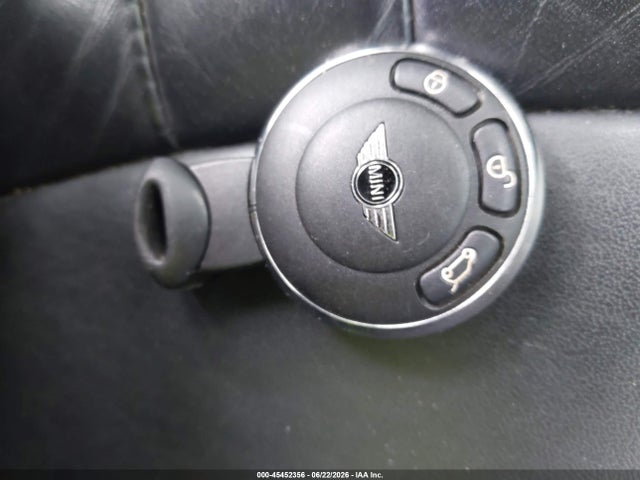 Продаж на аукціоні авто 2009 Mini Cooper S, vin: WMWMF73569TW81600, номер лоту: 45452356