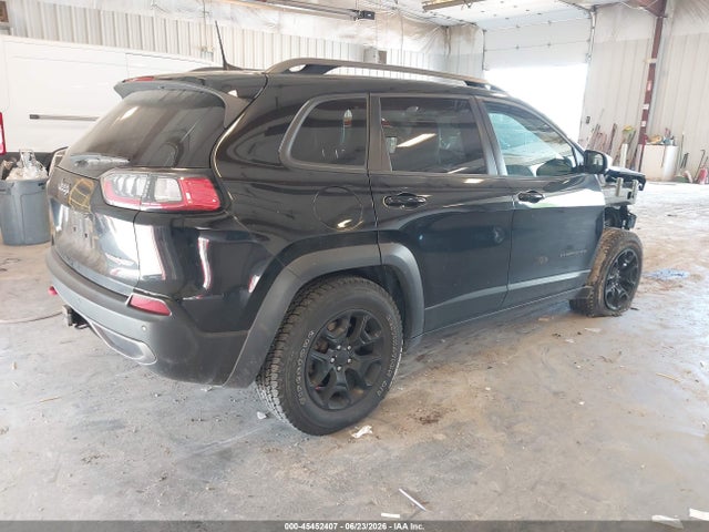 45452407 :رقم المزاد ، 1C4PJMBX6KD217562 vin ، 2019 Jeep Cherokee Trailhawk Elite 4x4 مزاد بيع