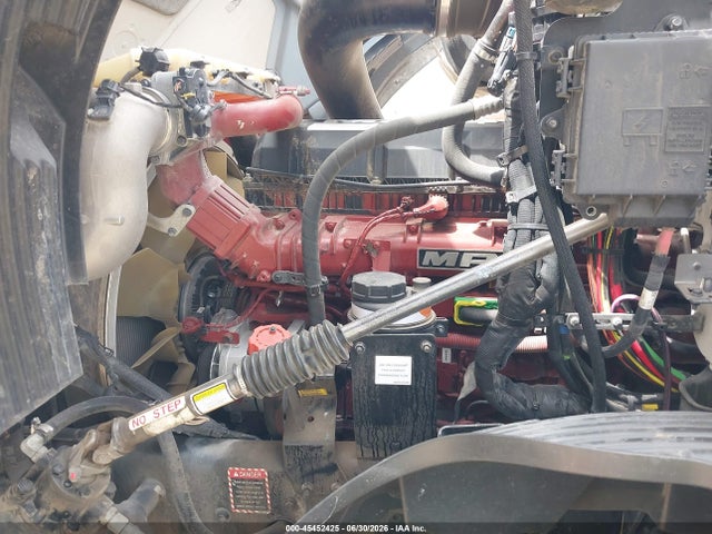 45452425 :رقم المزاد ، 1M1AN4GY0NM027093 vin ، 2022 Mack Anthem مزاد بيع