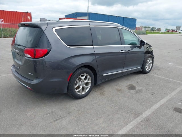 Chrysler Pacifica Limited 2017 2C4RC1GG5HR759896 Image 4