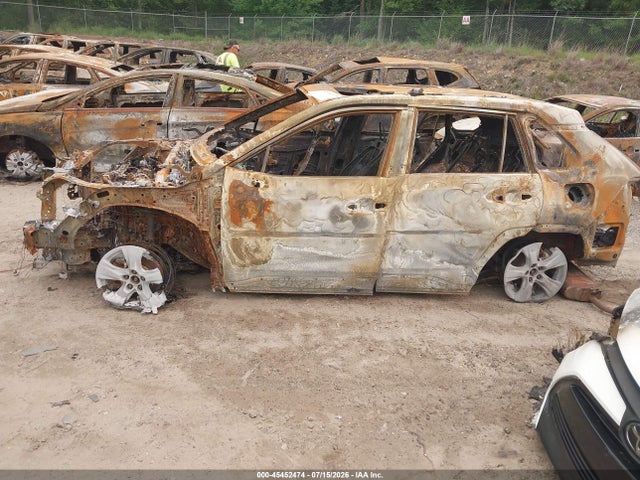 2T3P1RFV6MC150099 Toyota Rav4 Xle