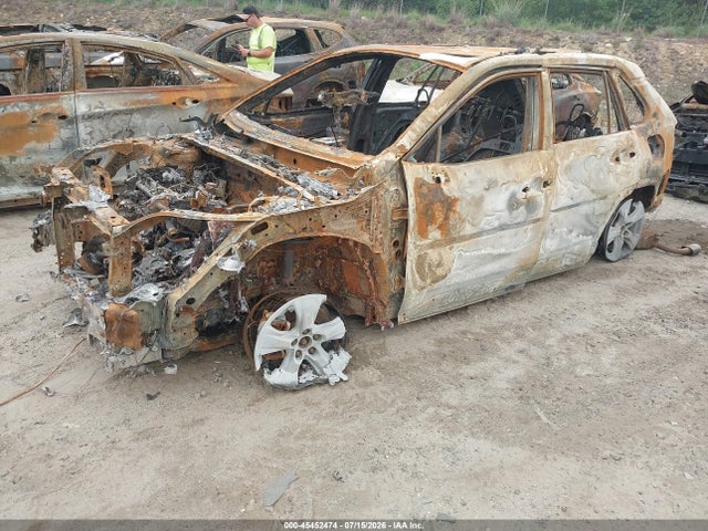 2T3P1RFV6MC150099 Toyota Rav4 Xle