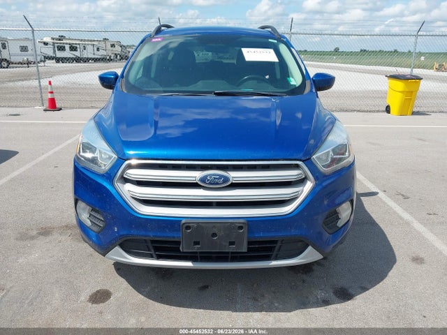 45452532 :رقم المزاد ، 1FMCU9HD6JUB42789 vin ، 2018 Ford Escape Sel مزاد بيع