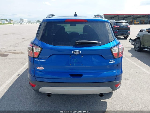 45452532 :رقم المزاد ، 1FMCU9HD6JUB42789 vin ، 2018 Ford Escape Sel مزاد بيع