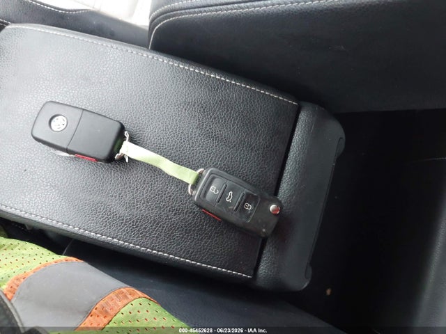 Продажа на аукционе авто 2016 Volkswagen Jetta 1.8t Sport, vin: 3VWD17AJ1GM396359, номер лота: 45452628