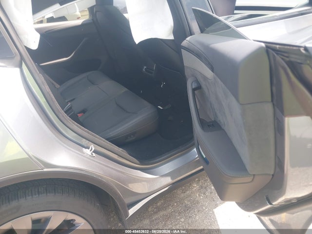 Продаж на аукціоні авто 2026 Tesla Model Y All-wheel Drive/long Range Launch Series/premium All-wheel Drive, vin: 7SAYGDEE1TA701257, номер лоту: 45452632