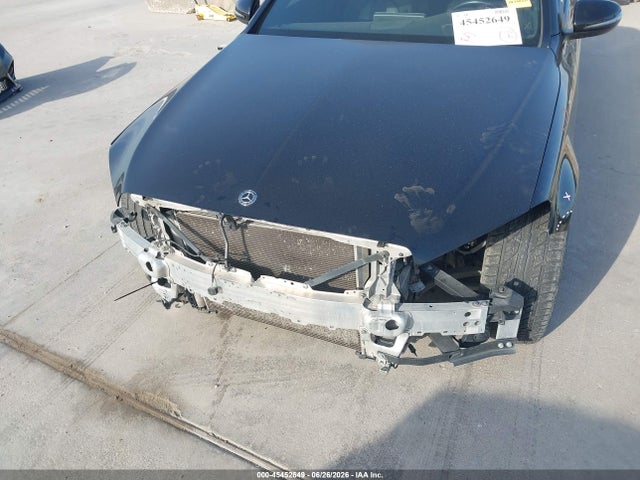 45452649 :رقم المزاد ، 55SWF8DB3KU283967 vin ، 2019 Mercedes-benz C 300 مزاد بيع