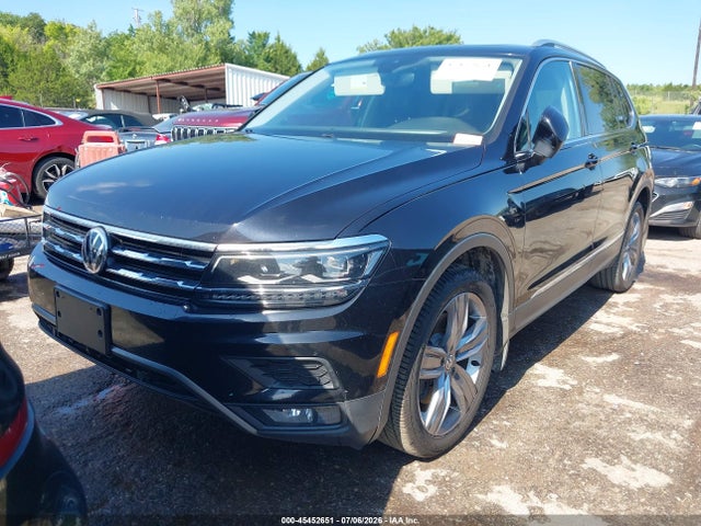 Продаж на аукціоні авто 2018 Volkswagen Tiguan 2.0t Sel Premium, vin: 3VV5B7AX0JM116657, номер лоту: 45452651