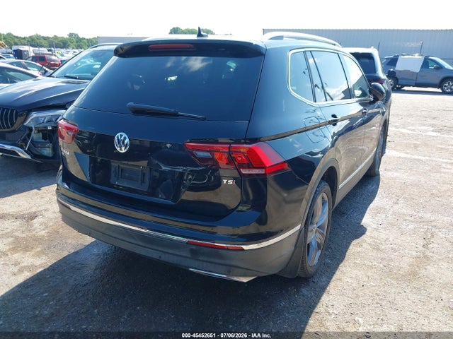 Продаж на аукціоні авто 2018 Volkswagen Tiguan 2.0t Sel Premium, vin: 3VV5B7AX0JM116657, номер лоту: 45452651