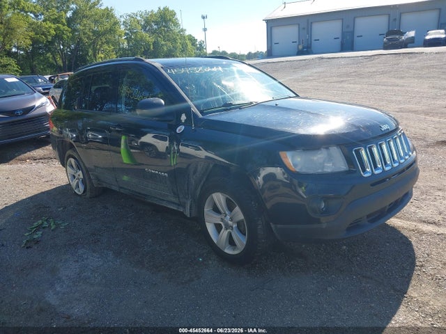 45452664 :رقم المزاد ، 1C4NJCBA1CD580110 vin ، 2012 Jeep Compass Sport مزاد بيع