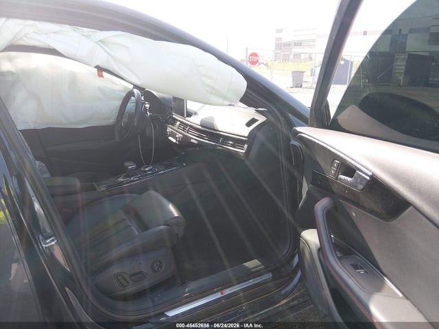 Продажа на аукционе авто 2018 Audi A4 2.0t Premium/2.0t Tech Premium, vin: WAUENAF46JA063930, номер лота: 45452686