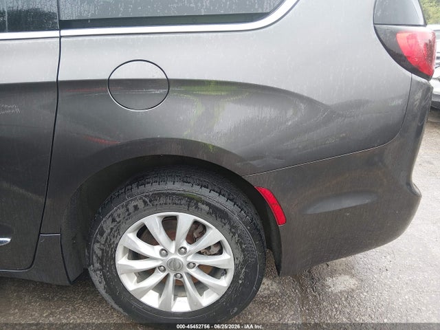 Продажа на аукционе авто 2019 Chrysler Pacifica Touring L, vin: 2C4RC1BG1KR680899, номер лота: 45452756