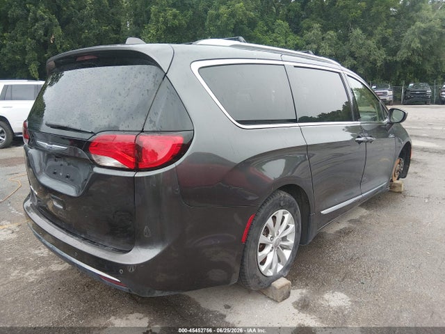 Продажа на аукционе авто 2019 Chrysler Pacifica Touring L, vin: 2C4RC1BG1KR680899, номер лота: 45452756