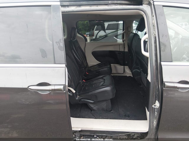 Продажа на аукционе авто 2019 Chrysler Pacifica Touring L, vin: 2C4RC1BG1KR680899, номер лота: 45452756