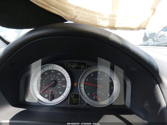 2011 Volvo C70 T5 (retail Only) მანქანა იყიდება აუქციონზე, vin: YV1672MC1BJ110049, აუქციონის ნომერი: 45452767