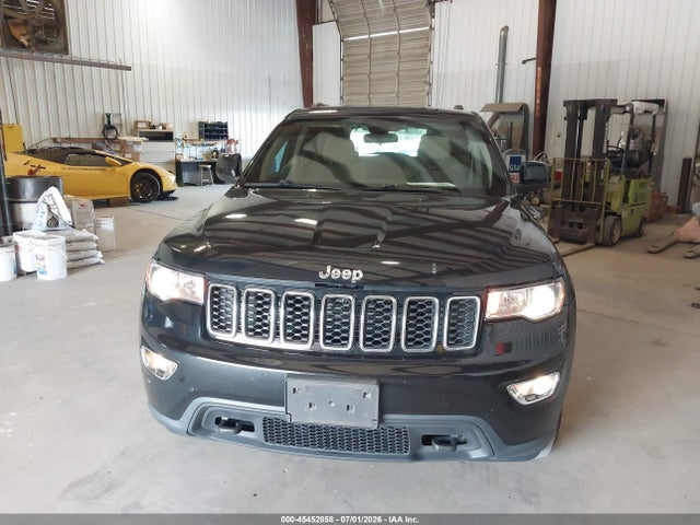 1C4RJFAG4KC754233 Jeep Grand Cherokee Laredo E 4x4