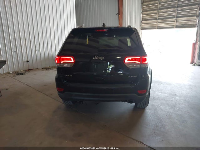 1C4RJFAG4KC754233 Jeep Grand Cherokee Laredo E 4x4