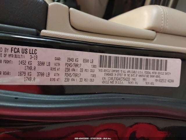1C4RJFAG4KC754233 Jeep Grand Cherokee Laredo E 4x4