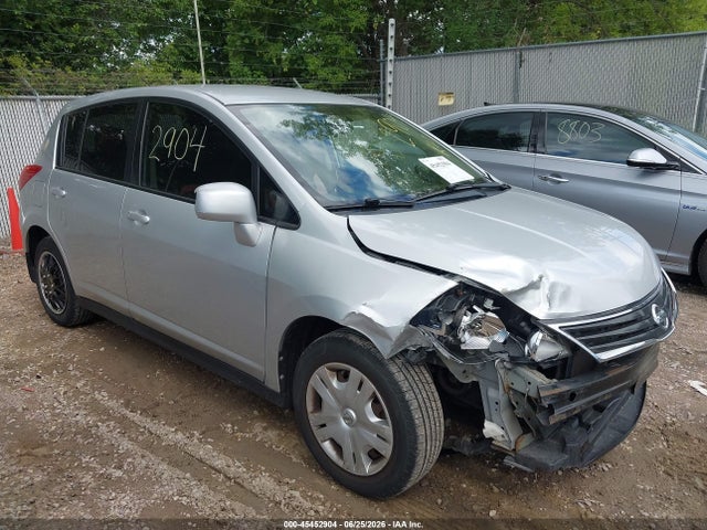 2011 Nissan Versa 1.8s მანქანა იყიდება აუქციონზე, vin: 3N1BC1CP2BL482798, აუქციონის ნომერი: 45452904