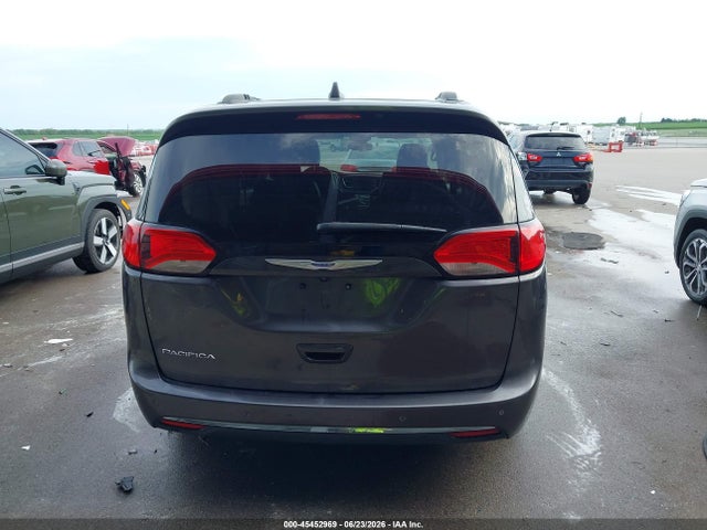 45452969 :رقم المزاد ، 2C4RC1BG1JR185794 vin ، 2018 Chrysler Pacifica Touring L مزاد بيع