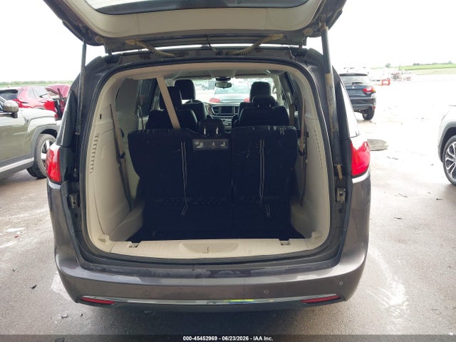 45452969 :رقم المزاد ، 2C4RC1BG1JR185794 vin ، 2018 Chrysler Pacifica Touring L مزاد بيع